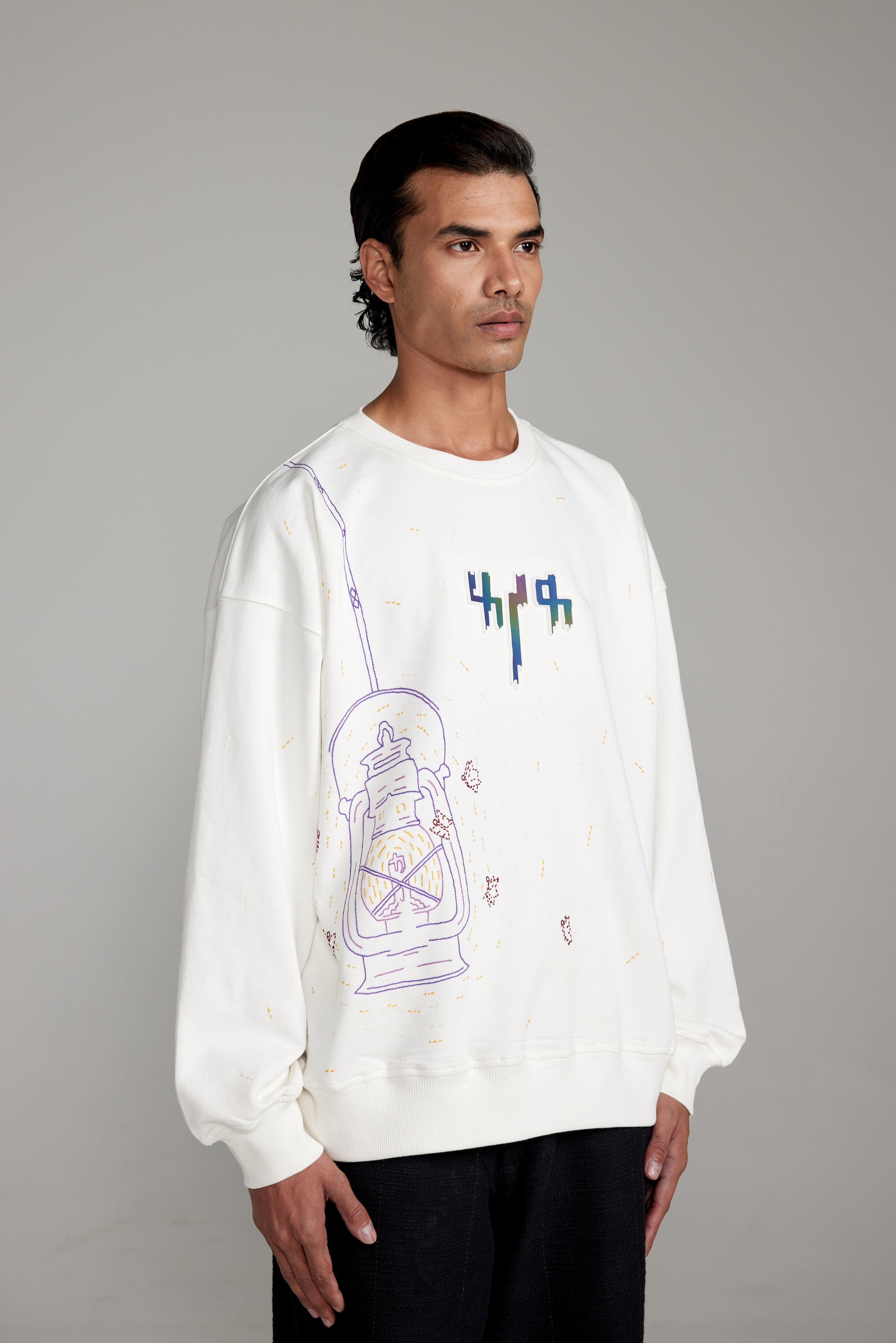 “Shama- Parvana” Embroidered Sweatshirt